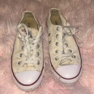 USED WHITE CONVERSE 🤍KIDS
